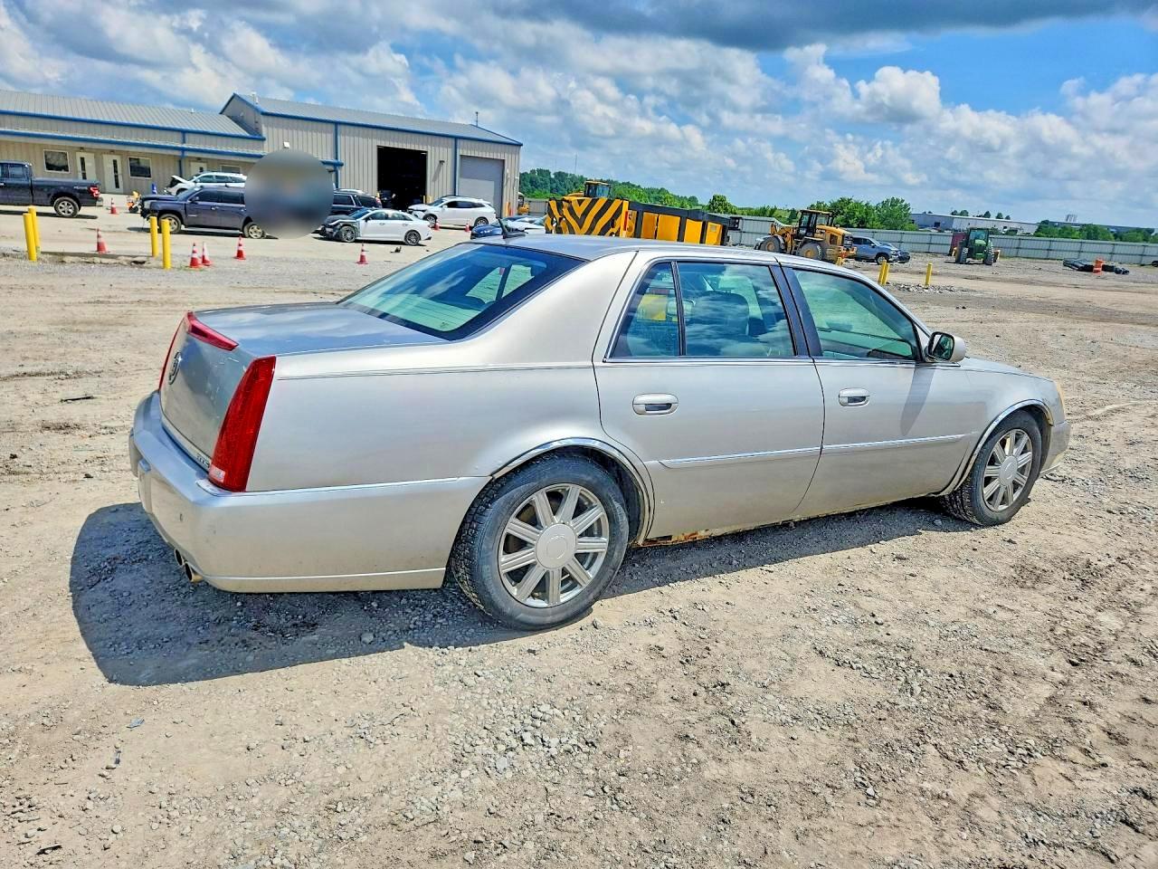 Cadillac DTS