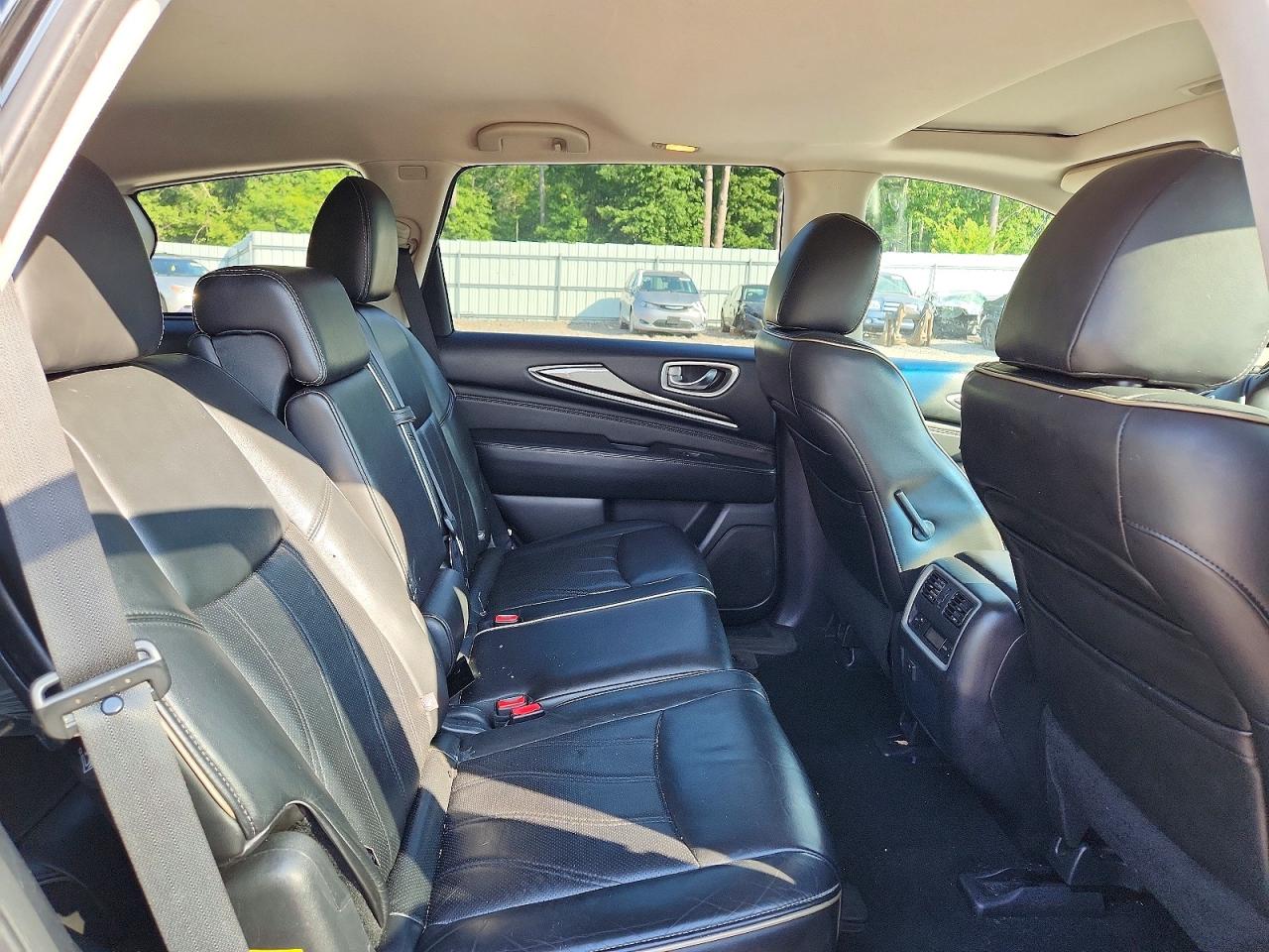INFINITI Qx Base