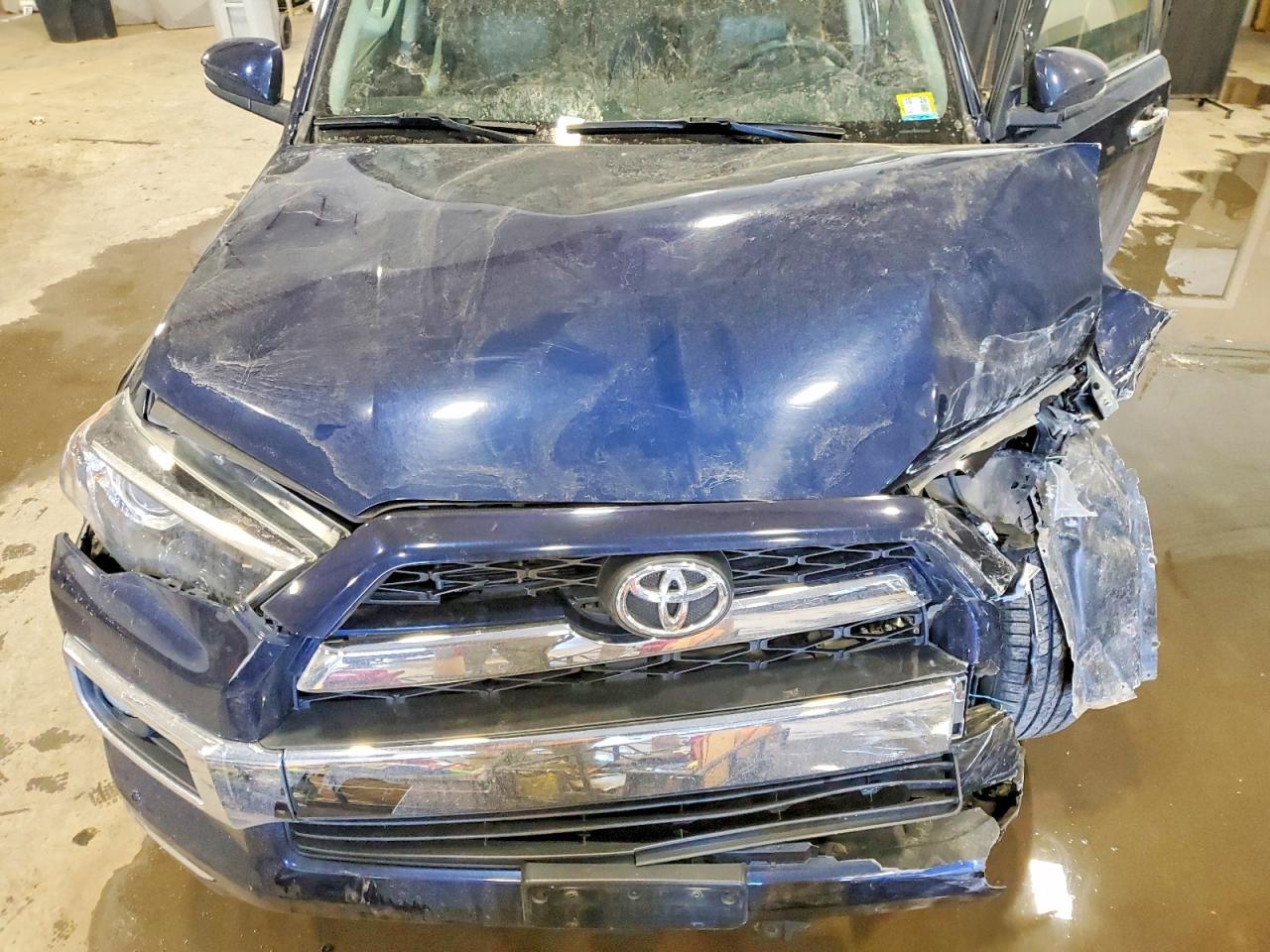 Toyota 4Runner Limited