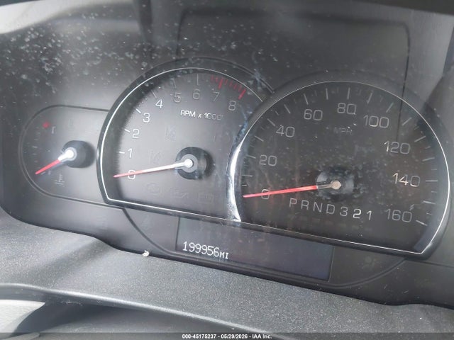 Cadillac DTS 1sb