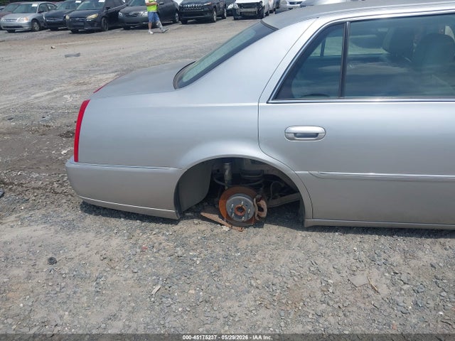Cadillac DTS 1sb