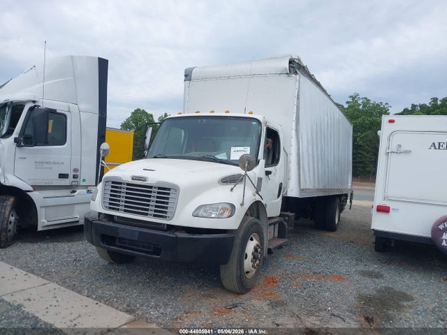 Freightliner M2 106