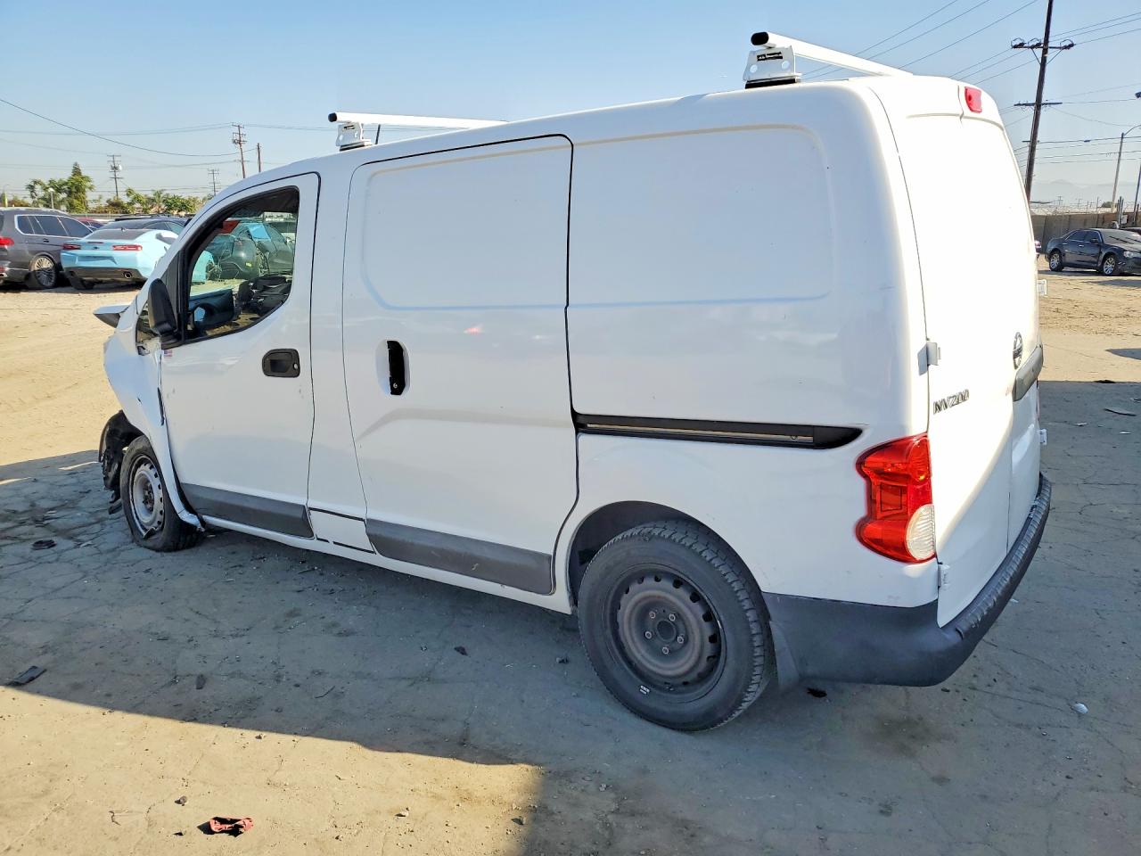Nissan Nv