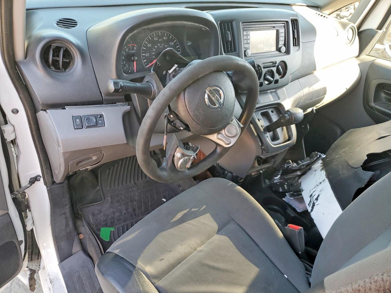 Nissan Nv