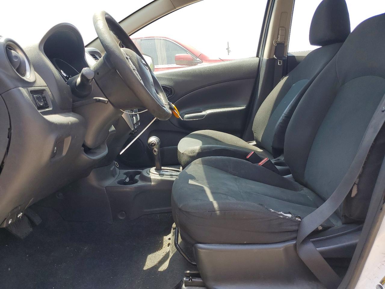 Nissan Versa S Plus