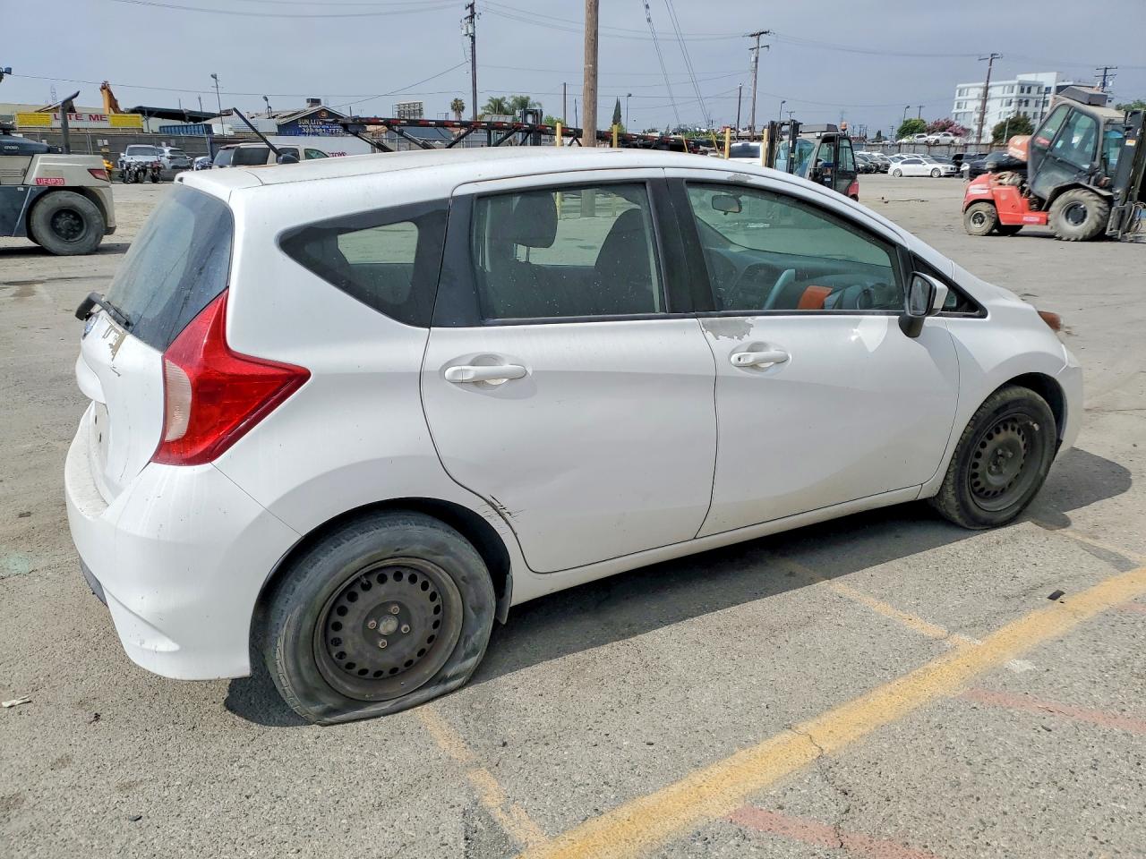 Nissan Versa S Plus