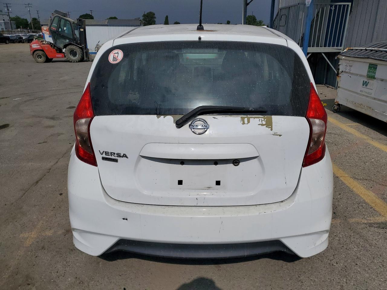 Nissan Versa S Plus