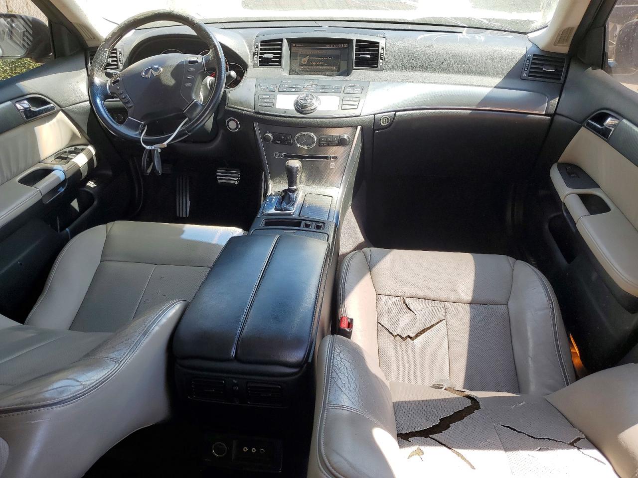 INFINITI M35 Base