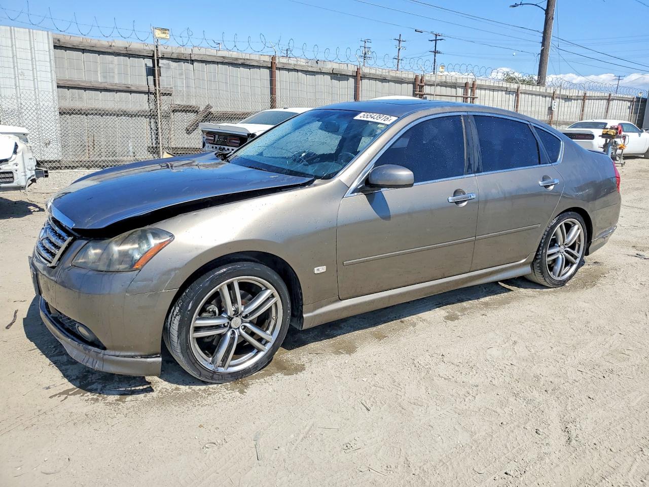 Salvage INFINITI M35 Image