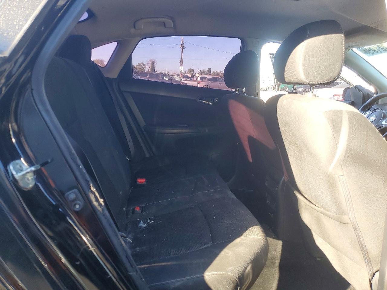 Nissan Sentra S