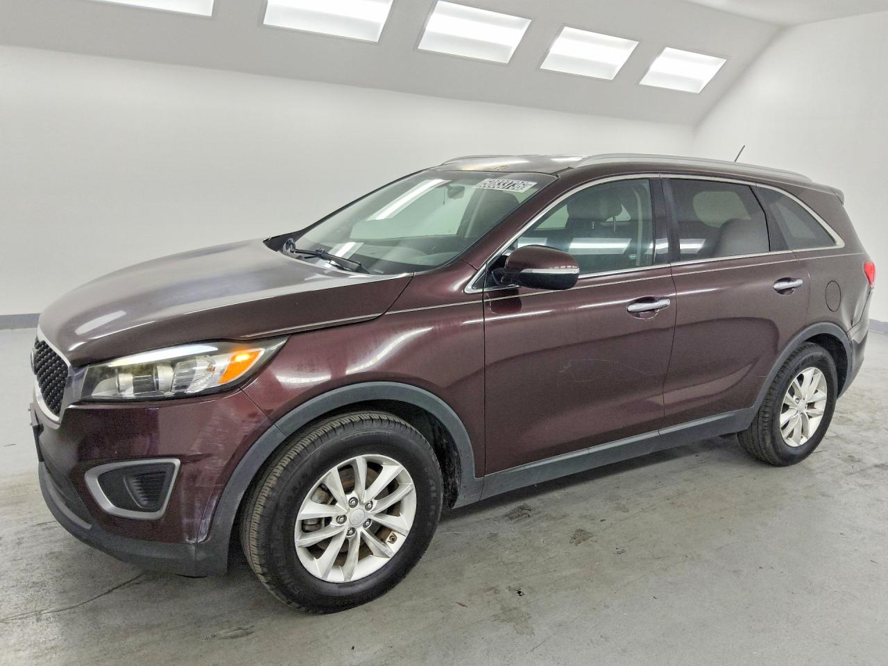 Salvage Kia Sorento Image