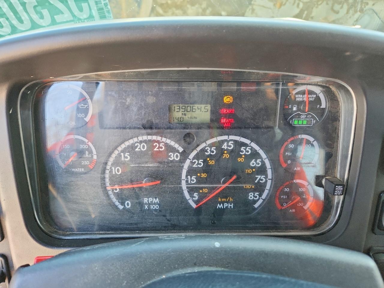 Freightliner 114sd
