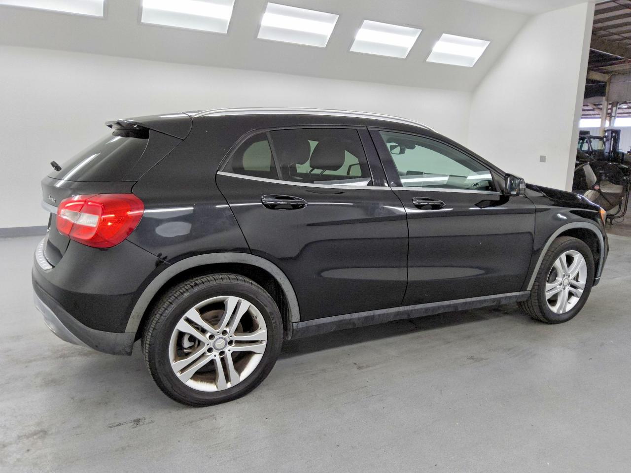 Mercedes-Benz GLA 250 4matic