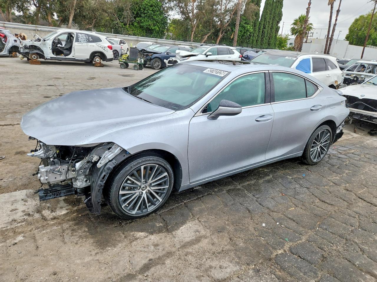 Salvage Lexus Es Image
