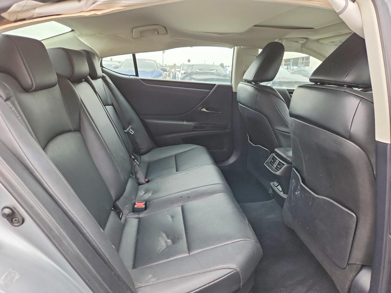 Lexus Es Base