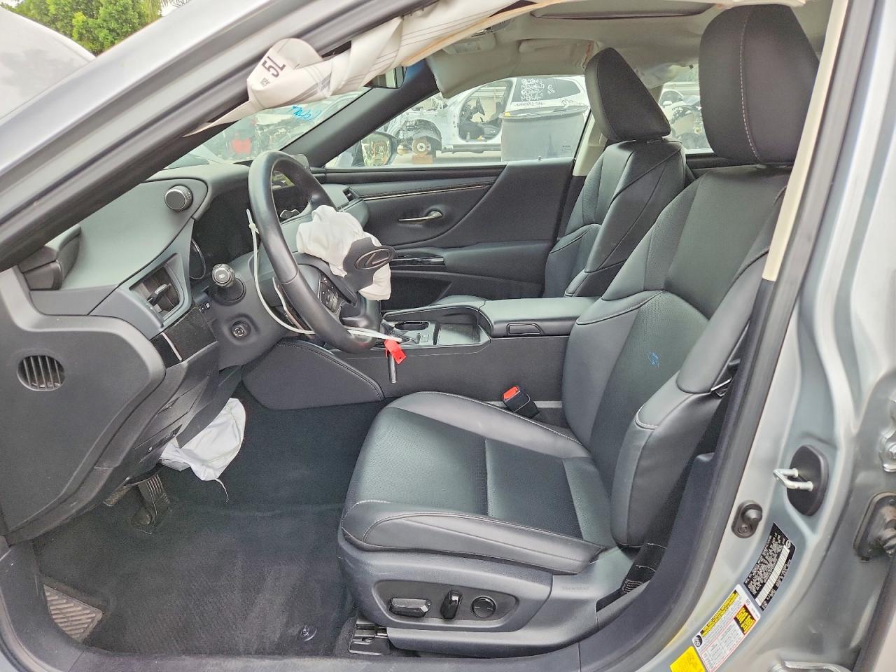Lexus Es Base