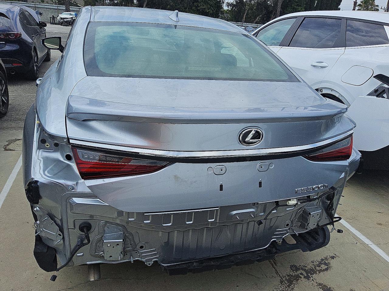 Lexus Es Base
