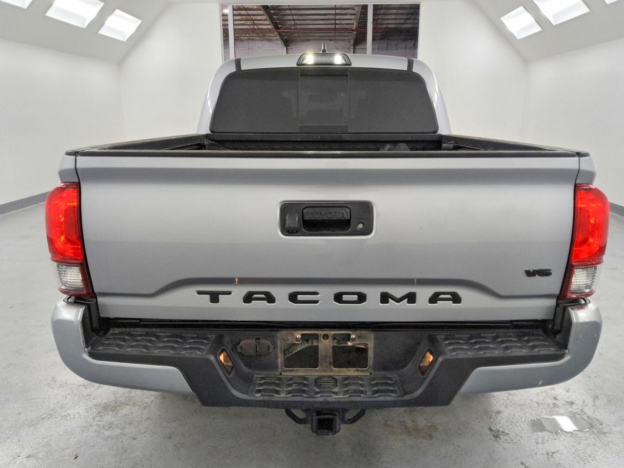 Toyota Tacoma Sr5 V6