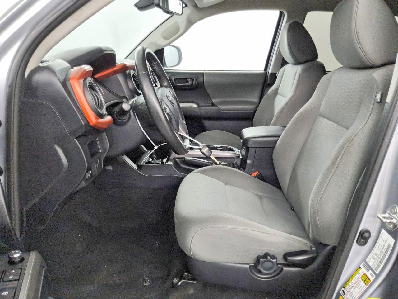Toyota Tacoma Sr5 V6