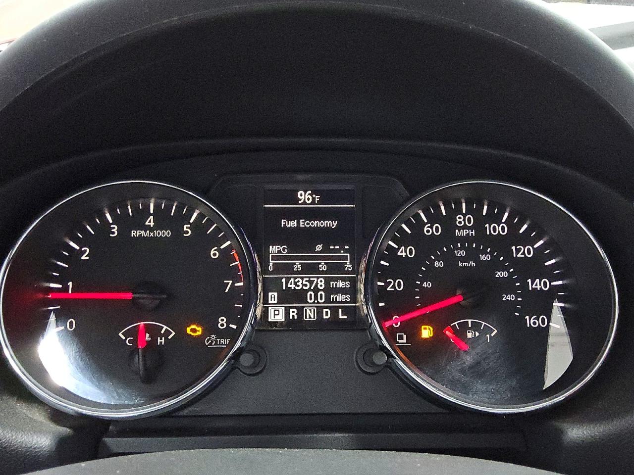 Nissan Rogue S