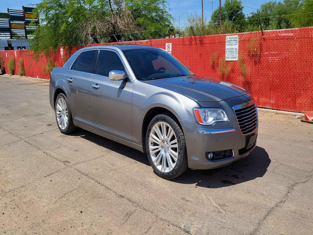 Salvage Chrysler 300 Image