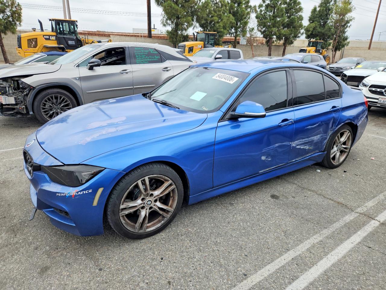 Salvage BMW 3 Series Image
