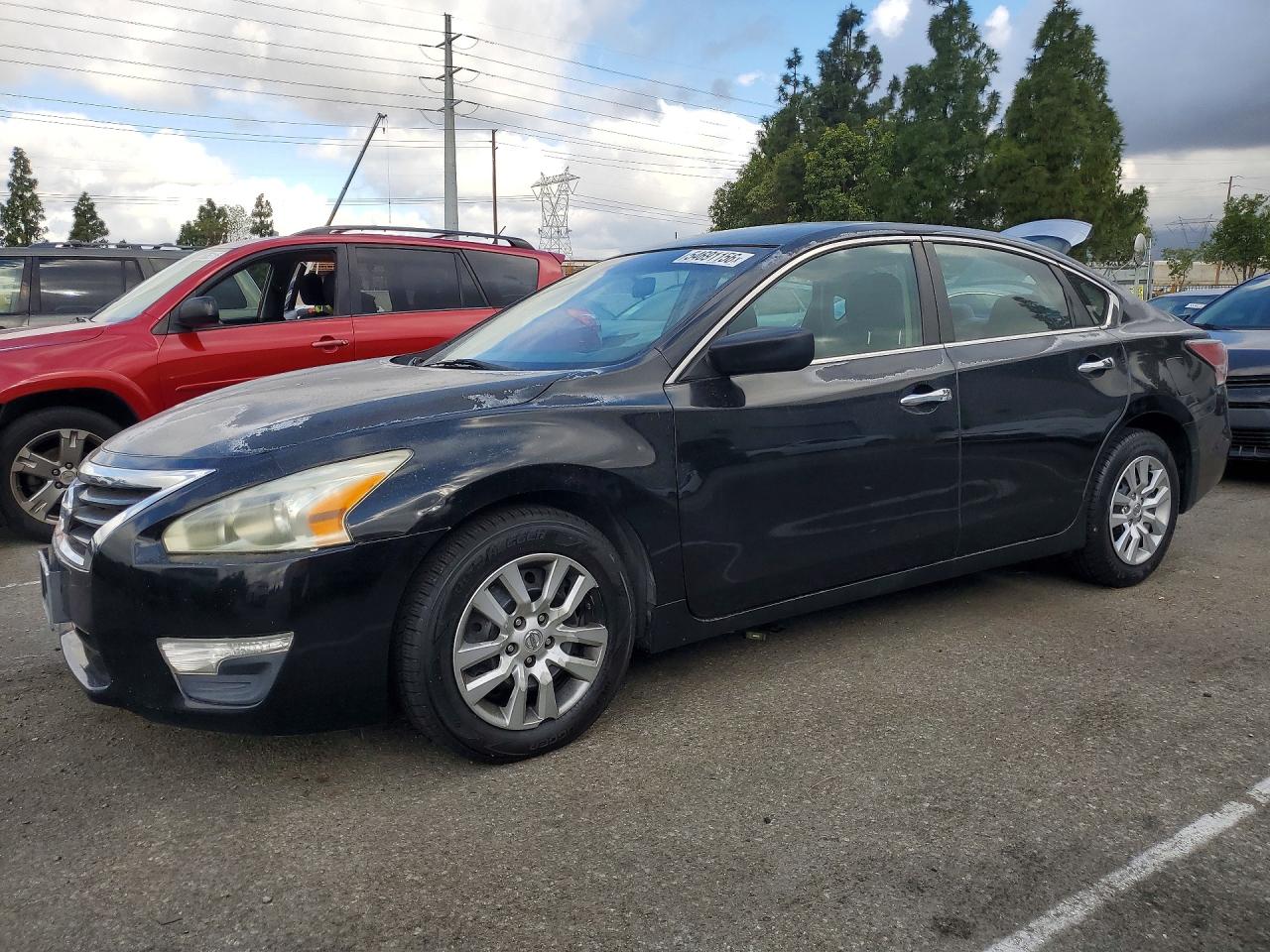 Salvage Nissan Altima Image