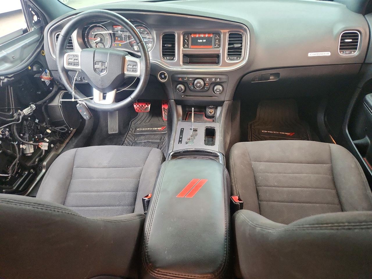 Dodge Charger Se
