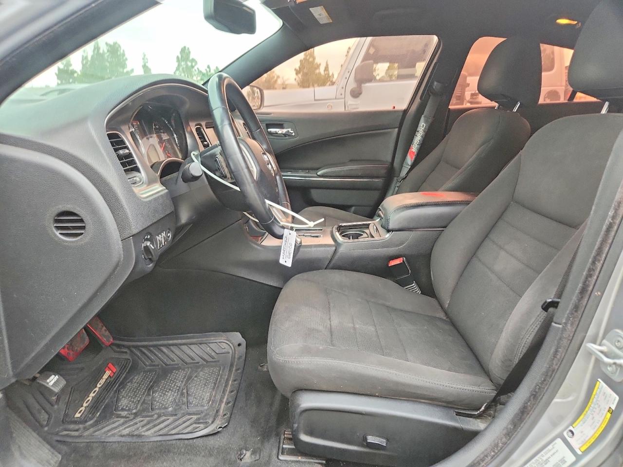 Dodge Charger Se