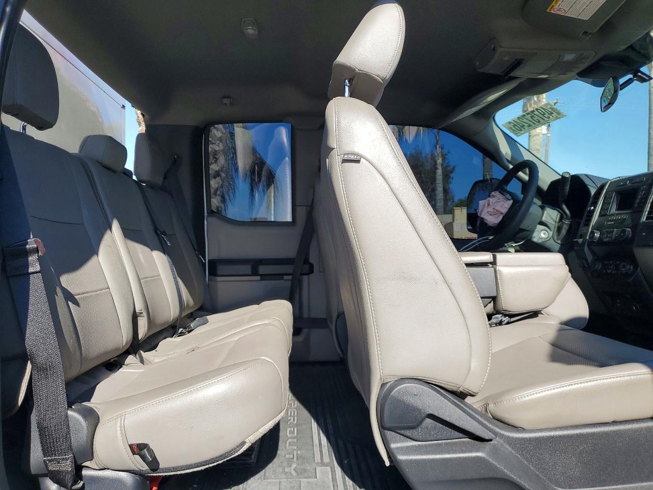 Ford F-350 Super Duty