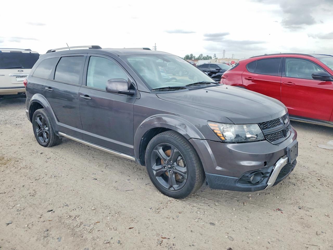 Dodge Journey Crossroad