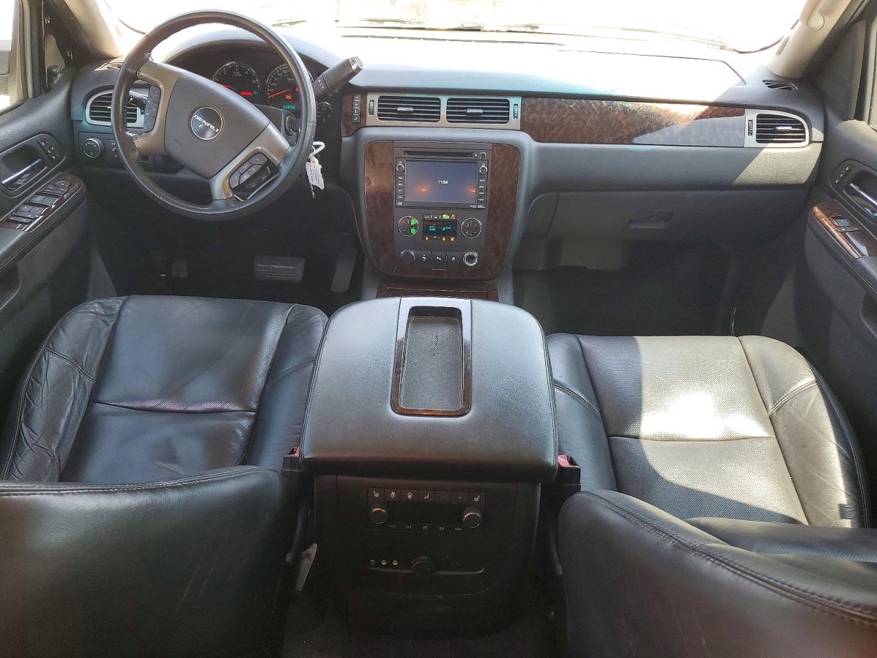 GMC Yukon Denali