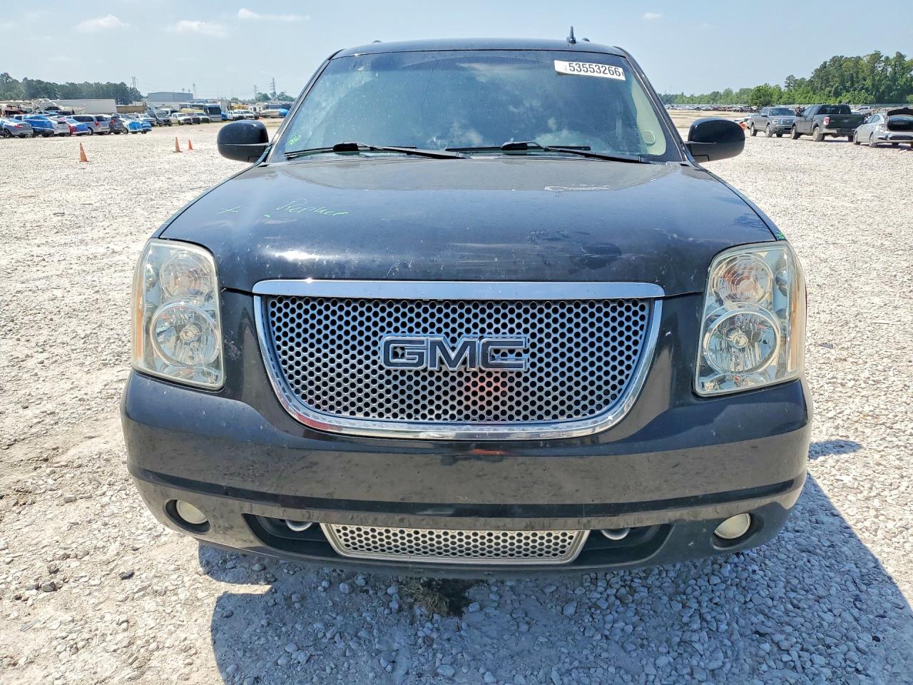 GMC Yukon Denali