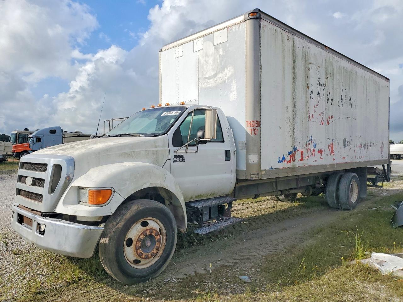Ford F-650 Super Duty