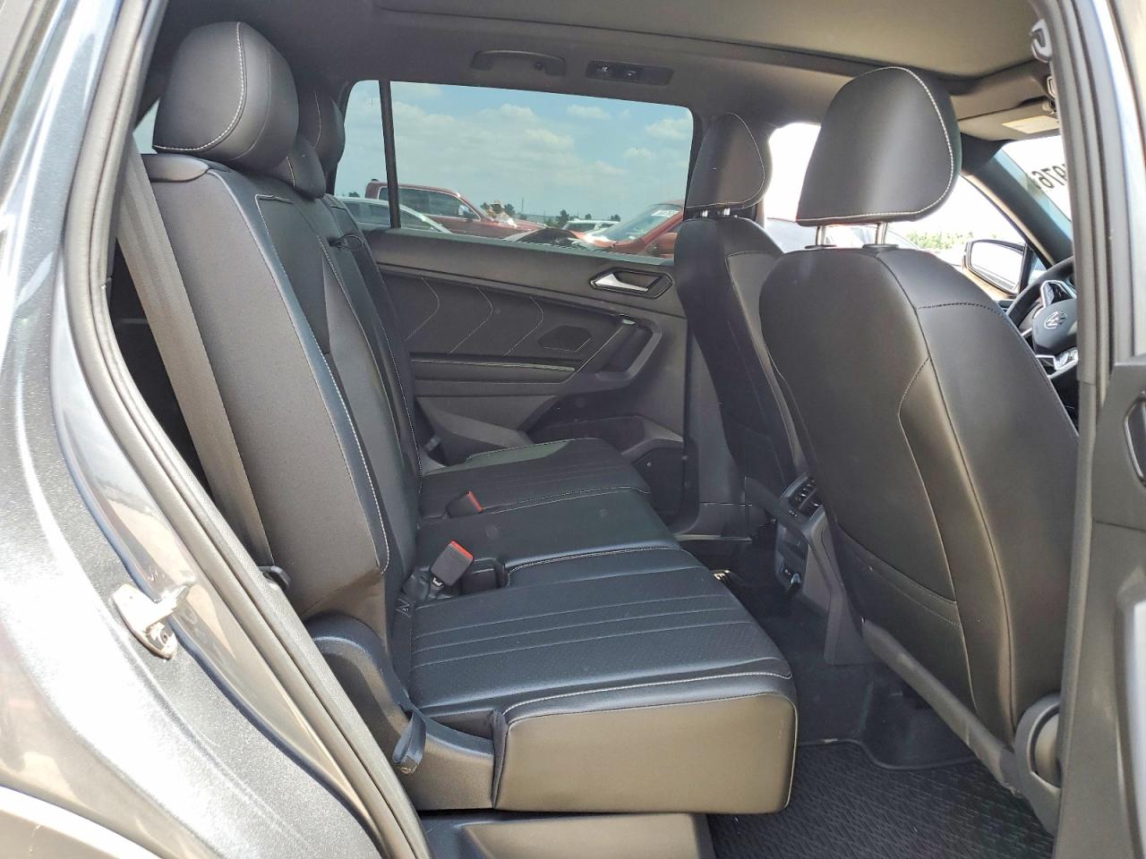 Volkswagen Tiguan Se R-line Black