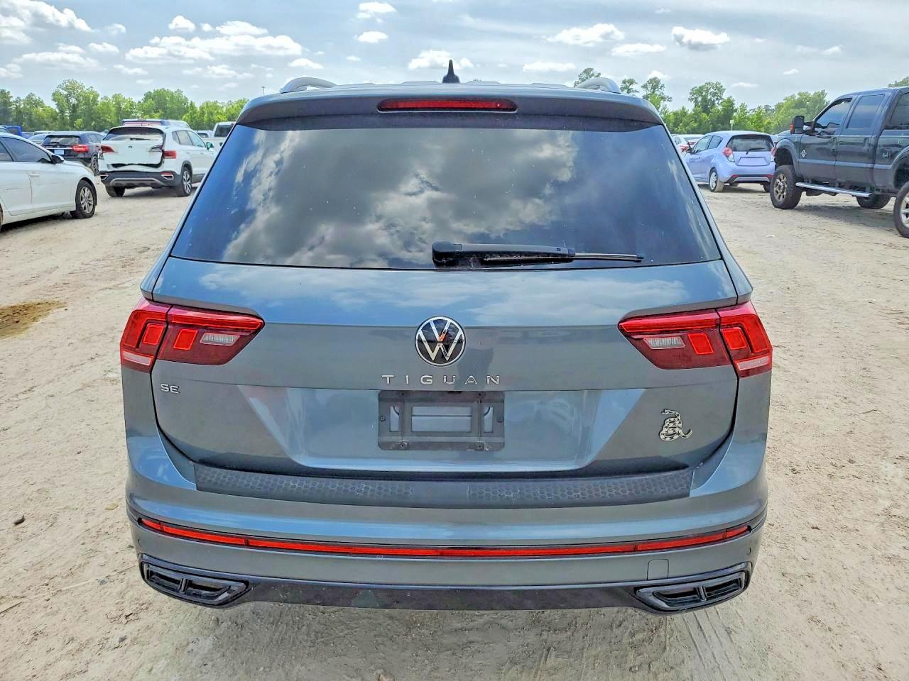 Volkswagen Tiguan Se R-line Black