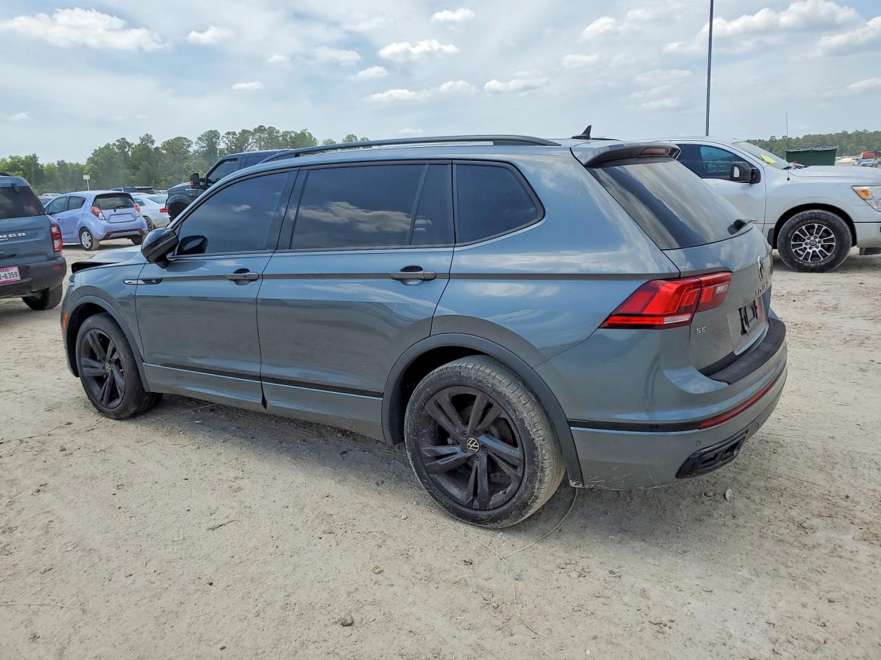 Volkswagen Tiguan Se R-line Black