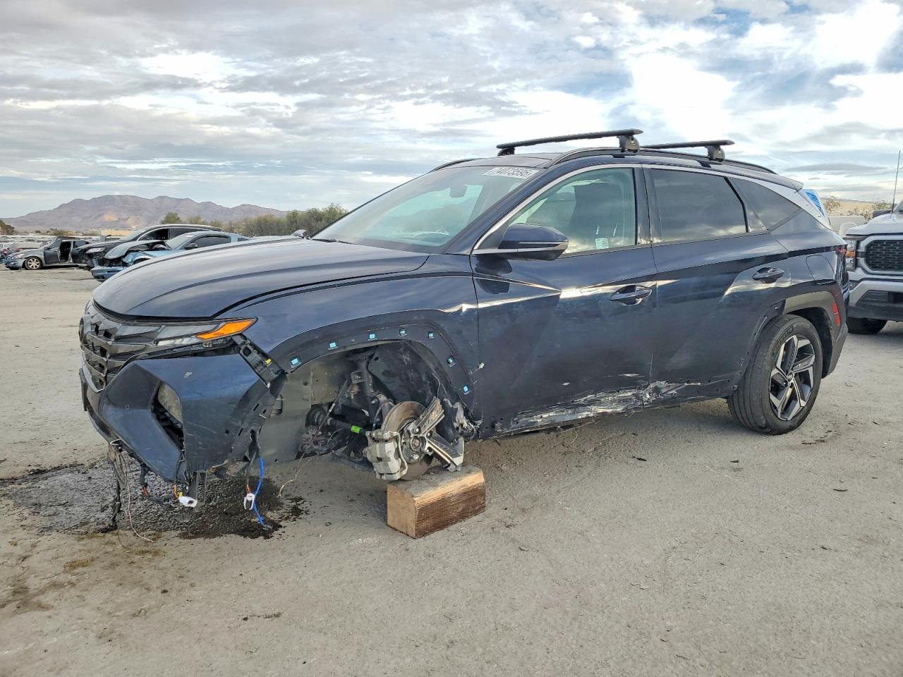 Salvage Hyundai TUCSON Image