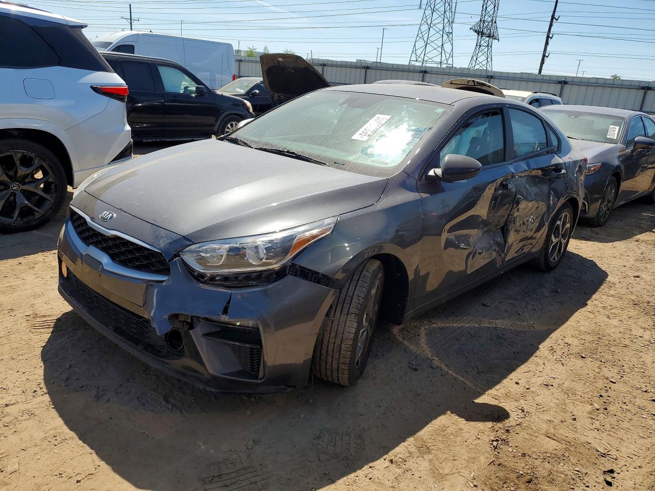 Salvage Kia Forte Image