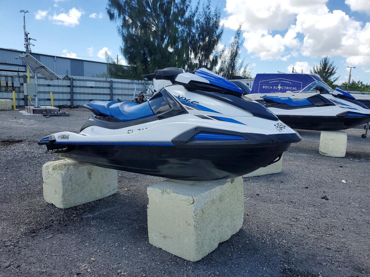 Salvage Yam Yamaha Vx Image