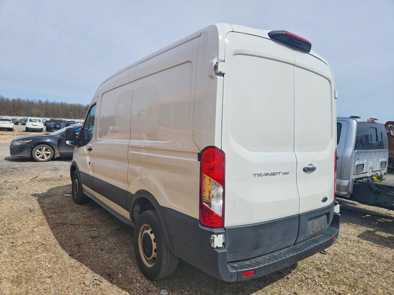 Ford Transit T-250
