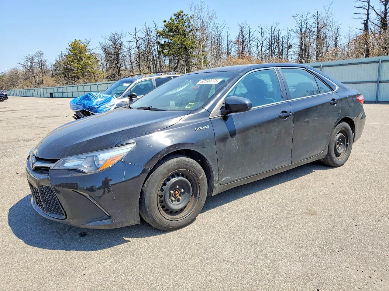 Salvage Toyota Camry Image