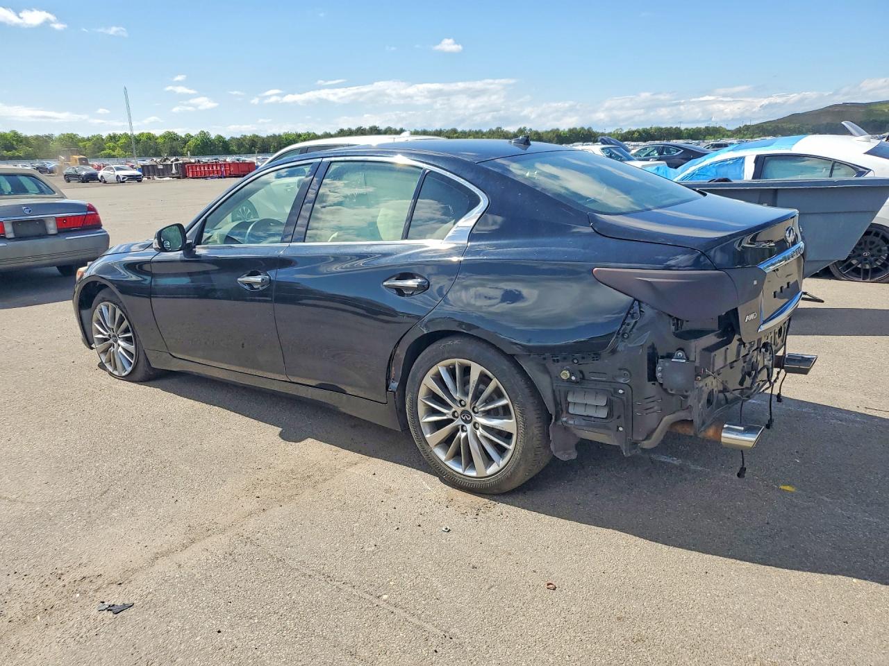 INFINITI Q50 3.0t Luxe