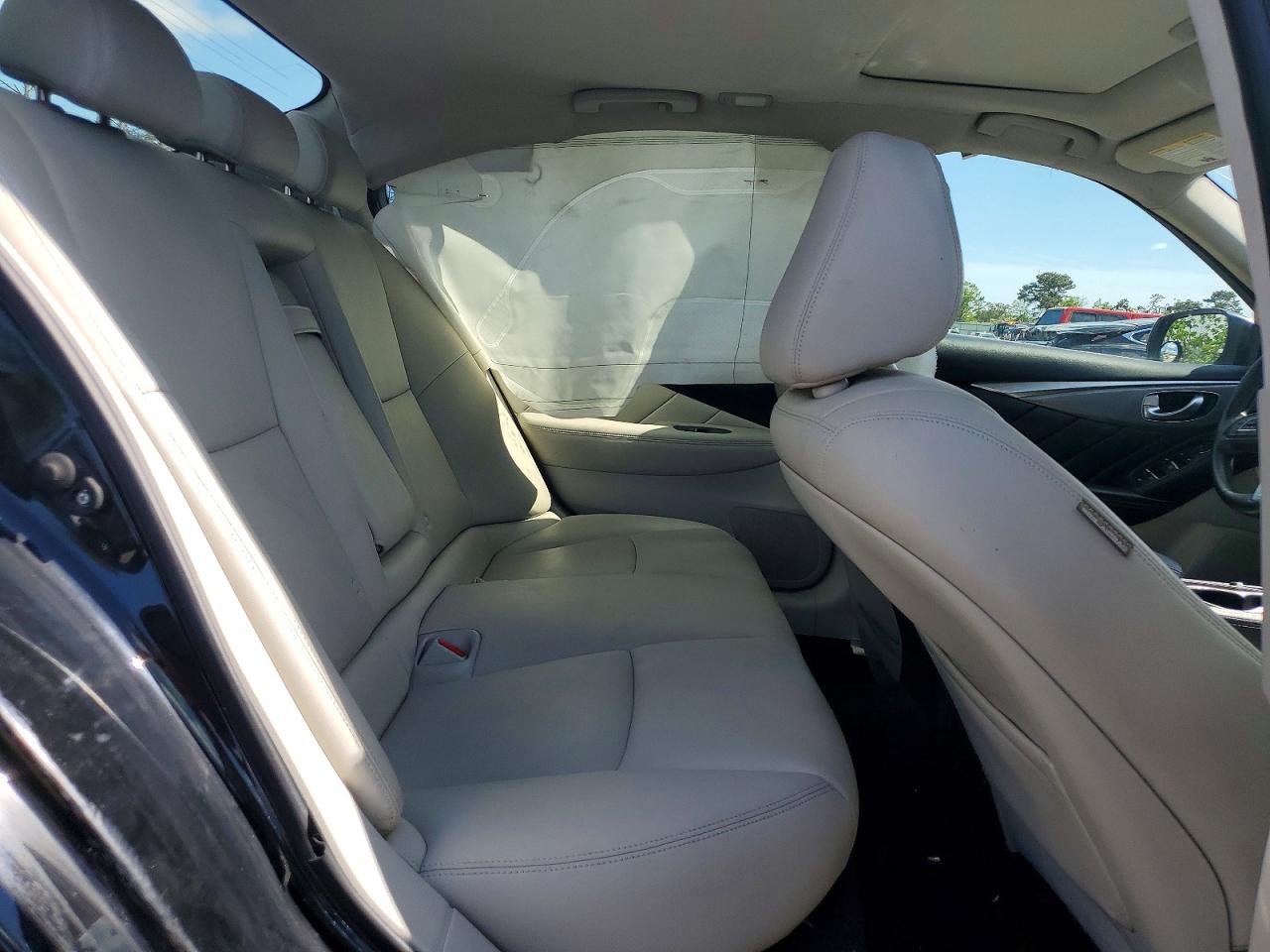 INFINITI Q50 3.0t Luxe