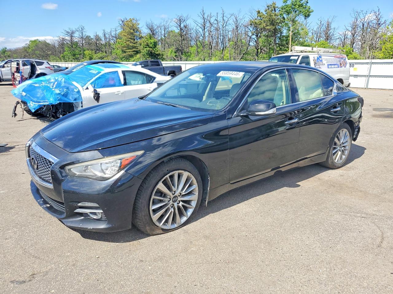 Salvage INFINITI Q50 Image