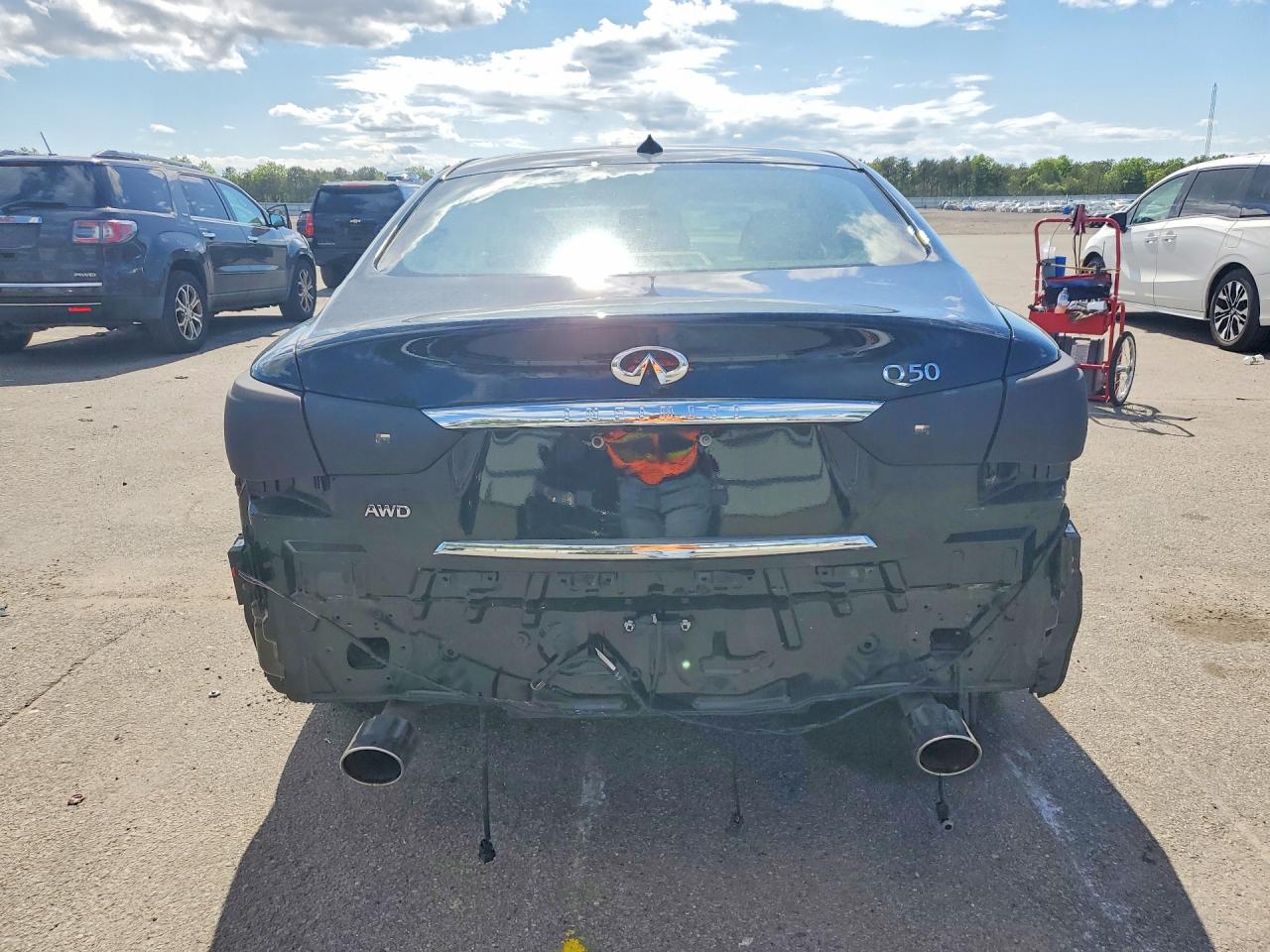 INFINITI Q50 3.0t Luxe