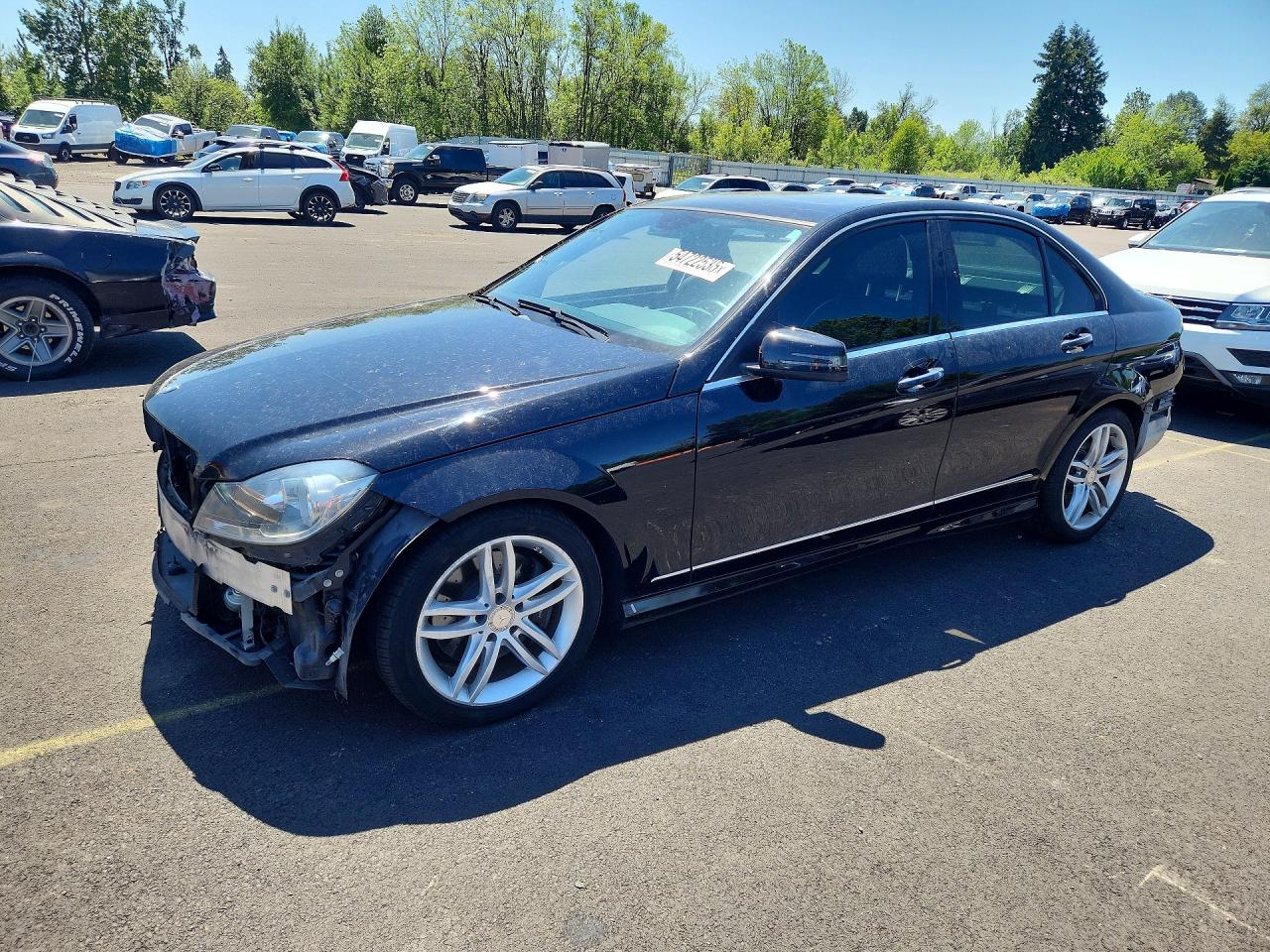 Salvage Mercedes-Benz C-Class Image