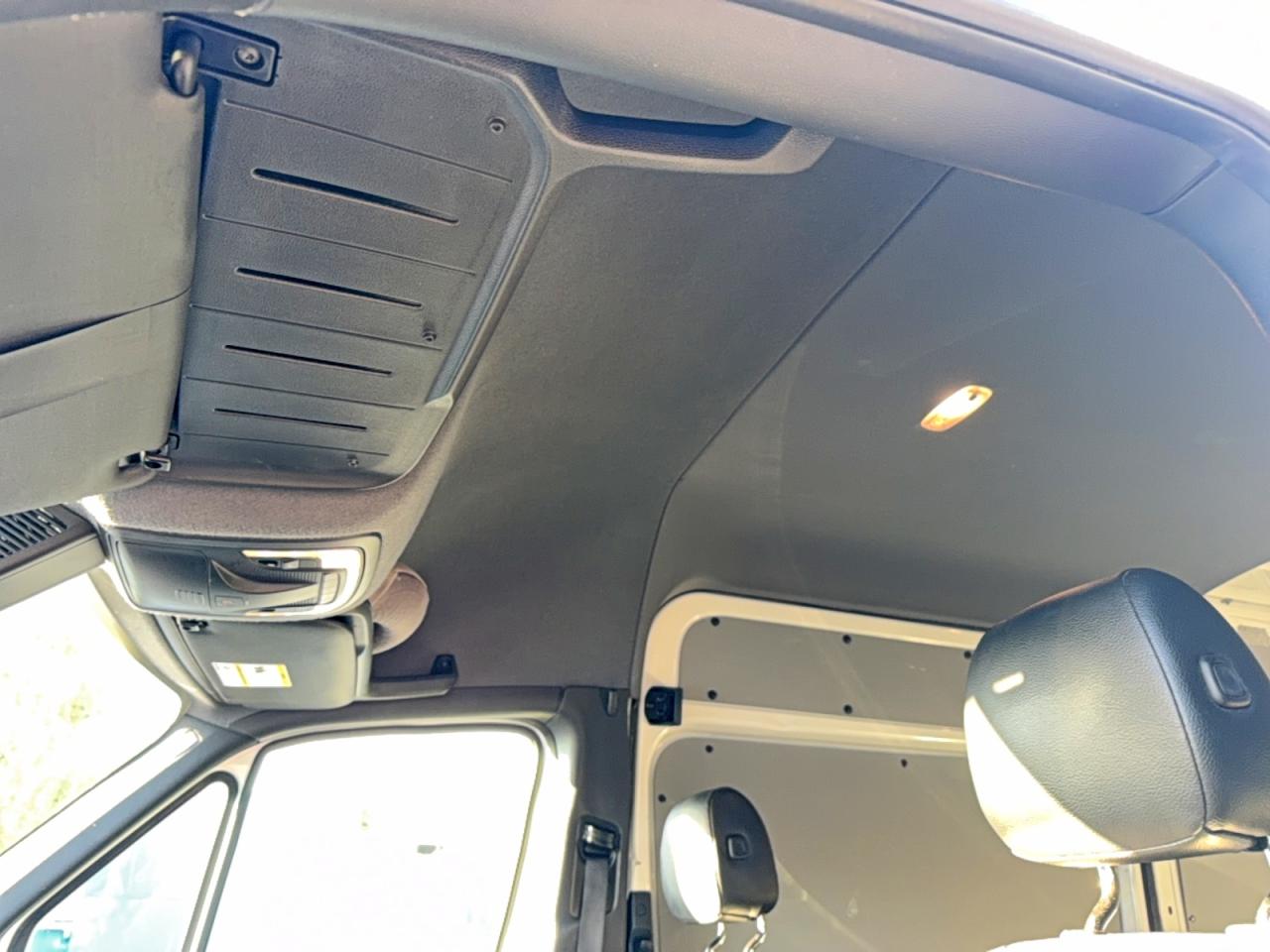 Mercedes-Benz Sprinter 2500