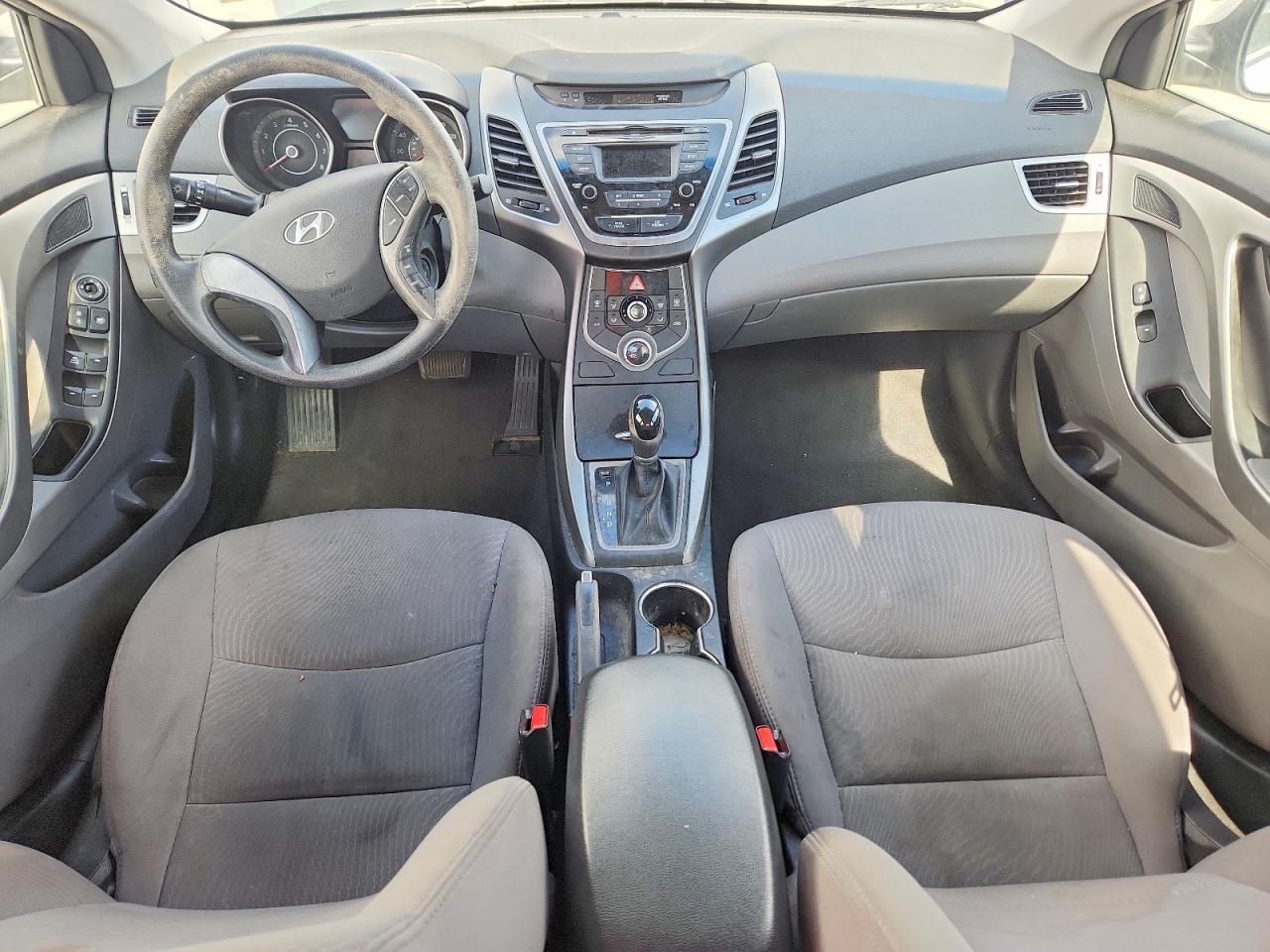 Hyundai ELANTRA Se
