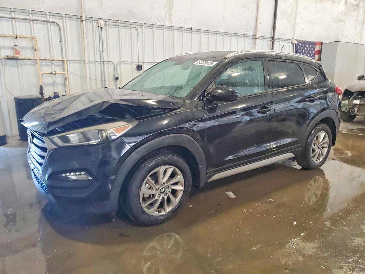 Salvage Hyundai TUCSON Image